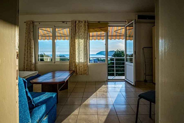 Vierstöckiges Haus in Sutomor mit wunderschönem Meerblick — photo 8
